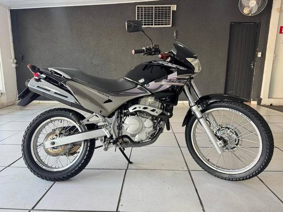 HONDA NX4 FALCON 